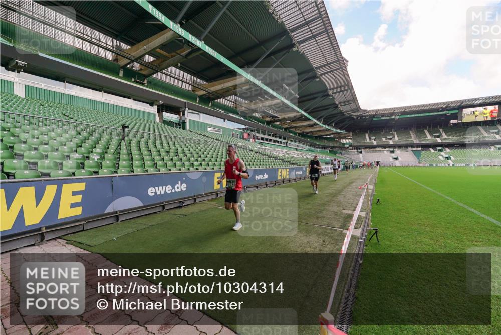 13.09.2026 - 21. swb-Marathon Bremen Michael Burmester http://msf.ph/oto/10304314 13.09.2026 12:50:37 Laufen im Stadion 335, 469, 663, 670, 771, 779, 899, 1125, 1455, 1510, 1513, 1517, 1605, 1613, 1748, 1970, 1998, 2052, 2130, 2288, 2291, 2295, 2347, 2360, 2442, 2444, 2750, 2909, 3330, 3440, 3484, 3625, 3647, 3808, 3959, 3973, 4023, 4033, 4247, 4368, 4384, 4473, 4559, 4582, 4727, 4743, 4781, 4782, 4852, 4888, 4990, 5066, 5111, 5155, 5314, 5377, 5383, 5521, 5532, 5570, 5585, 5594, 5620, 5627, 5636, 5696, 6267, 6274, 6471, 6652, 6668, 6842, 6901, 6906, 7109, 7115, 7121, 8033, 8798 meine-sportfotos.de