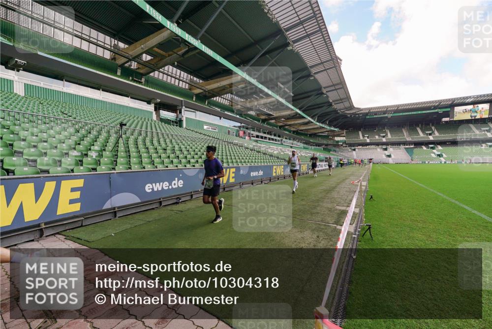 13.09.2026 - 21. swb-Marathon Bremen Michael Burmester http://msf.ph/oto/10304318 13.09.2026 12:50:40 Laufen im Stadion 335, 469, 663, 670, 771, 779, 1125, 1146, 1455, 1510, 1513, 1517, 1605, 1613, 1748, 1970, 1998, 2052, 2130, 2288, 2291, 2295, 2347, 2360, 2442, 2444, 2750, 2909, 3330, 3440, 3484, 3625, 3647, 3703, 3808, 3959, 4023, 4033, 4368, 4384, 4473, 4559, 4582, 4727, 4743, 4781, 4782, 4888, 4990, 5066, 5111, 5155, 5314, 5377, 5383, 5521, 5532, 5570, 5585, 5594, 5620, 5627, 5636, 5696, 6267, 6274, 6471, 6652, 6668, 6842, 6901, 6906, 7109, 7115, 7121, 8033, 8798 meine-sportfotos.de