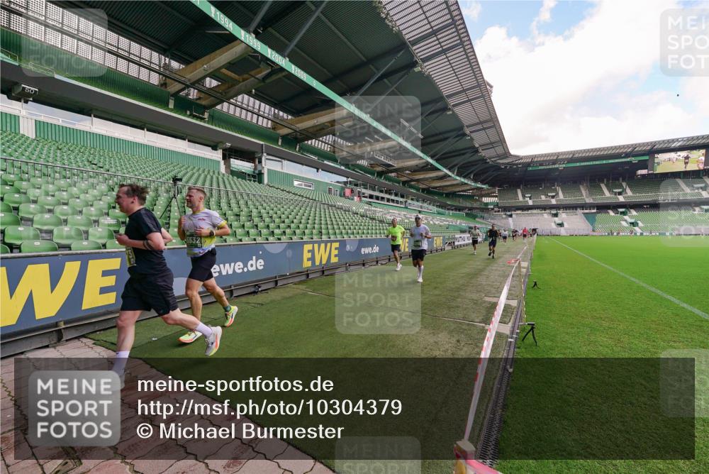 13.09.2026 - 21. swb-Marathon Bremen Michael Burmester http://msf.ph/oto/10304379 13.09.2026 12:51:12 Laufen im Stadion 235, 335, 469, 663, 670, 734, 771, 863, 1043, 1125, 1146, 1162, 1455, 1510, 1513, 1517, 1605, 1613, 1970, 1998, 2052, 2130, 2288, 2291, 2295, 2347, 2360, 2442, 2444, 2447, 2759, 2847, 3440, 3484, 3566, 3625, 3647, 3703, 3808, 3959, 4023, 4165, 4368, 4429, 4473, 4559, 4571, 4573, 4582, 4727, 4781, 4782, 4888, 4895, 5066, 5079, 5111, 5155, 5168, 5314, 5377, 5379, 5383, 5521, 5532, 5620, 5627, 5636, 5696, 6267, 6274, 6471, 6652, 6668, 6901, 6906, 7115, 7121, 8033, 8798 meine-sportfotos.de