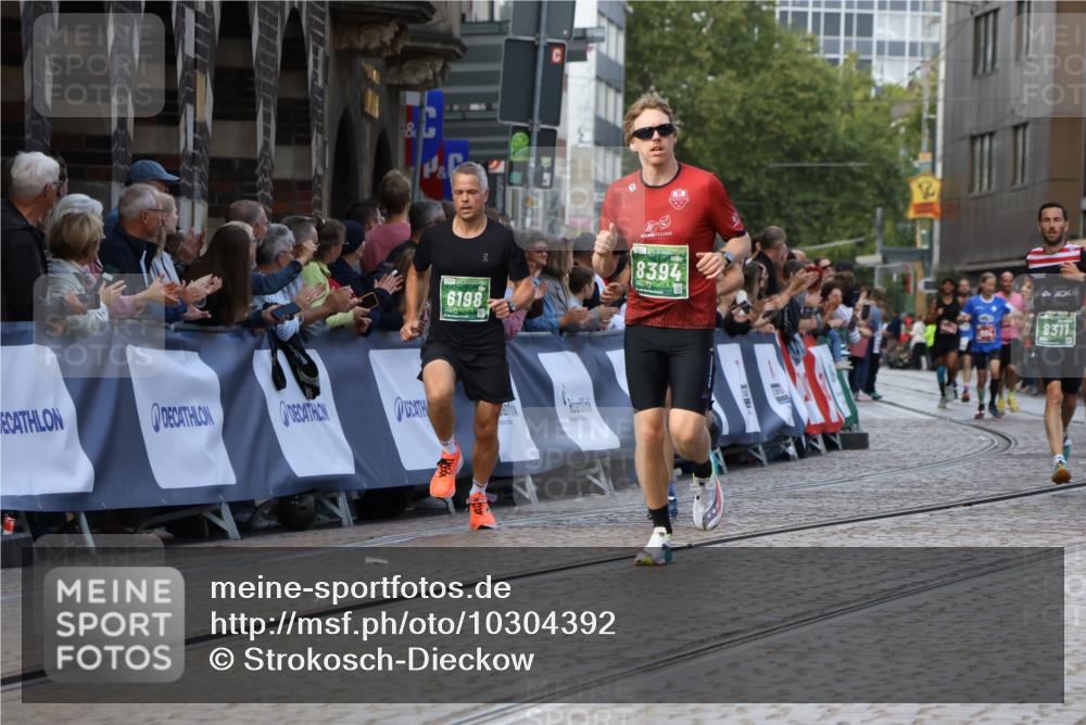 13.09.2026 - 21. swb-Marathon Bremen Strokosch-Dieckow http://msf.ph/oto/10304392 13.09.2026 12:58:25 Ziel 1323, 1604, 1717, 2073, 2099, 9065, 346, 2049, 5672, 6198, 8311, 8394 meine-sportfotos.de