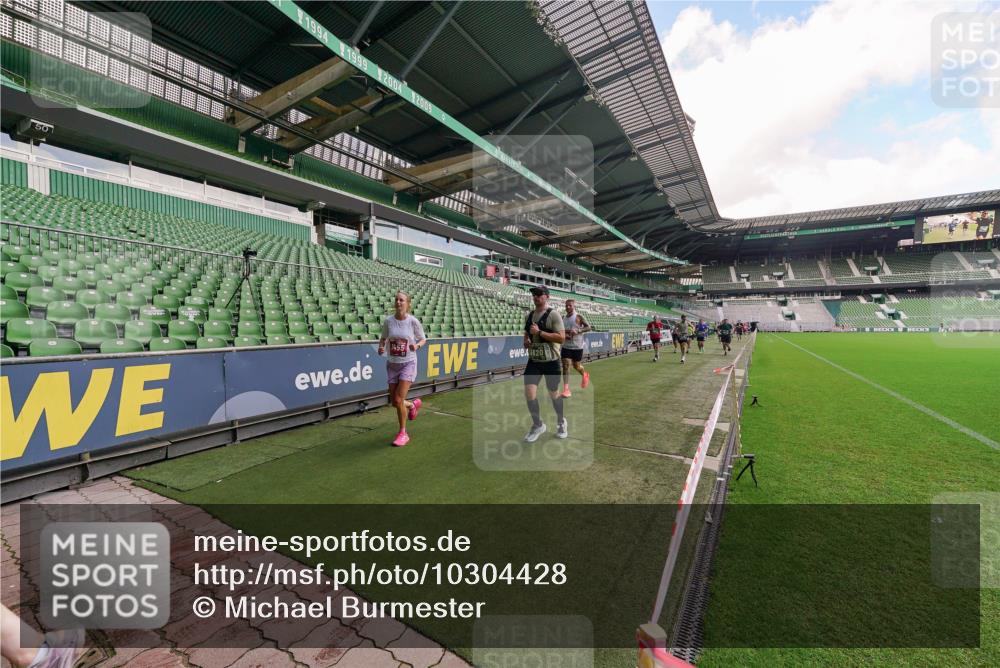 13.09.2026 - 21. swb-Marathon Bremen Michael Burmester http://msf.ph/oto/10304428 13.09.2026 12:51:35 Laufen im Stadion 235, 335, 734, 771, 863, 1043, 1125, 1146, 1162, 1232, 1455, 1492, 1510, 1513, 1613, 1955, 1970, 1998, 2008, 2130, 2291, 2295, 2360, 2442, 2444, 2447, 2498, 2759, 2847, 3085, 3440, 3484, 3566, 3647, 3703, 3808, 3830, 3899, 3959, 3988, 4023, 4165, 4283, 4368, 4429, 4473, 4475, 4559, 4571, 4573, 4582, 4651, 4727, 4781, 4782, 4888, 4895, 5066, 5079, 5155, 5168, 5314, 5379, 5521, 5532, 5620, 5627, 5636, 5696, 6267, 6274, 6471, 6668, 6901, 8033, 8798 meine-sportfotos.de