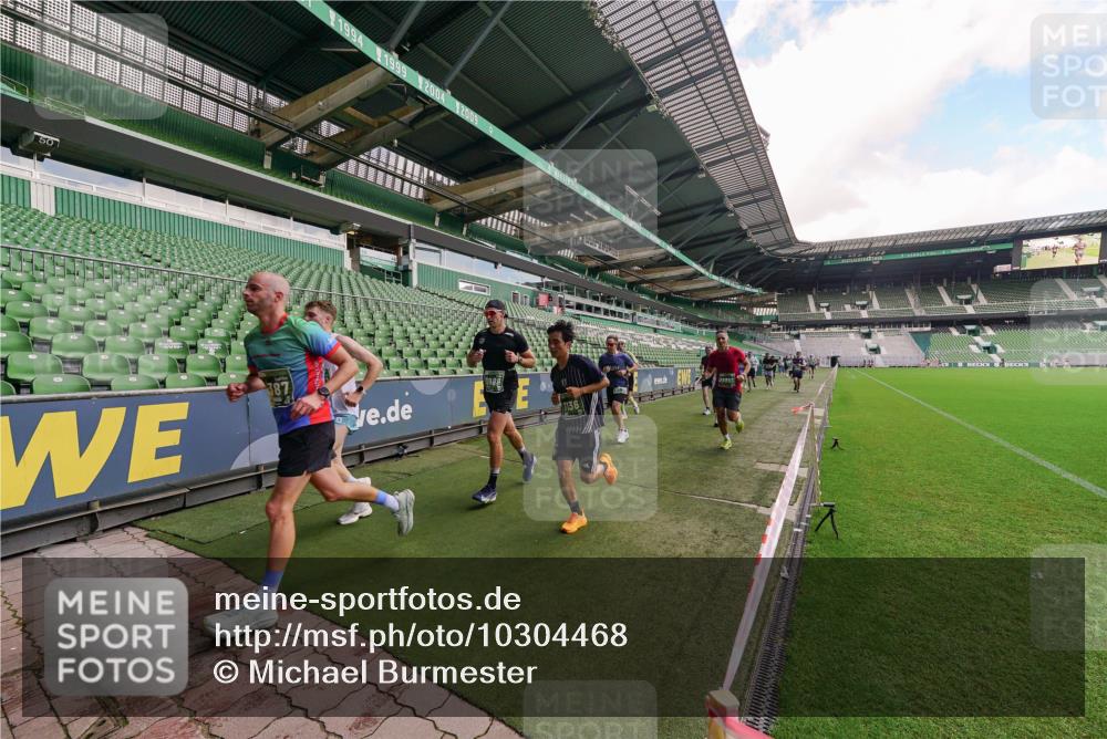 13.09.2026 - 21. swb-Marathon Bremen Michael Burmester http://msf.ph/oto/10304468 13.09.2026 12:51:51 Laufen im Stadion 107, 235, 335, 683, 734, 771, 792, 863, 1033, 1043, 1125, 1146, 1162, 1232, 1455, 1492, 1510, 1613, 1646, 1955, 1970, 1998, 2007, 2008, 2203, 2295, 2442, 2444, 2447, 2480, 2498, 2759, 2767, 2847, 3085, 3149, 3336, 3440, 3448, 3484, 3566, 3703, 3808, 3830, 3899, 3959, 3988, 4023, 4165, 4283, 4368, 4429, 4473, 4475, 4559, 4571, 4573, 4582, 4651, 4727, 4781, 4782, 4888, 4895, 5066, 5079, 5155, 5168, 5379, 5521, 5532, 5620, 5627, 5696, 6274, 6471, 6668, 6901, 8033, 8798 meine-sportfotos.de