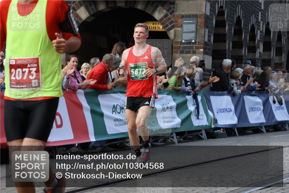 13.09.2026 - 21. swb-Marathon Bremen Strokosch-Dieckow http://msf.ph/oto/10304568 13.09.2026 12:58:36 Ziel 1379, 1472, 1604, 1717, 2073, 1576, 2049, 6929 meine-sportfotos.de