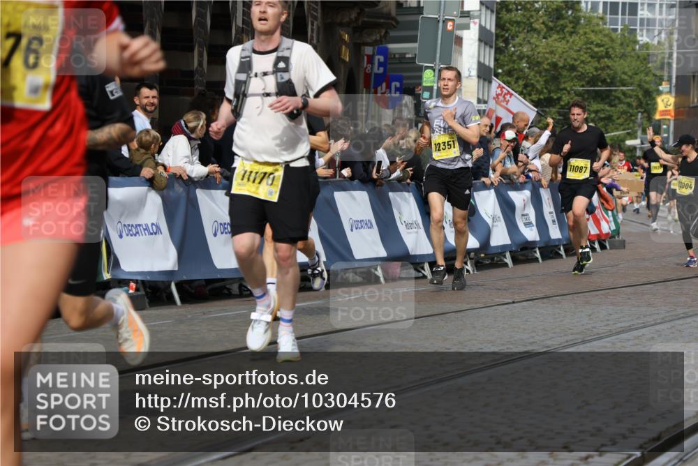 13.09.2026 - 21. swb-Marathon Bremen Strokosch-Dieckow http://msf.ph/oto/10304576 13.09.2026 10:51:00 Ziel 10267, 10764, 11076, 11220, 11276, 11664, 11742, 11753, 11774, 11961, 12052, 12070, 12309, 12488, 13544, 10471, 10515, 10808, 11339, 11503, 11537, 11801, 11973, 12133, 12552 meine-sportfotos.de