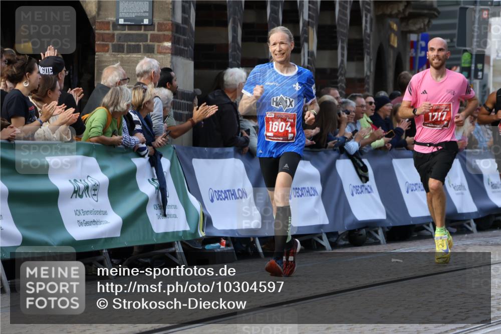 13.09.2026 - 21. swb-Marathon Bremen Strokosch-Dieckow http://msf.ph/oto/10304597 13.09.2026 12:58:38 Ziel 1379, 1472, 1604, 1717, 2073, 1576, 3624, 6929, 8065 meine-sportfotos.de