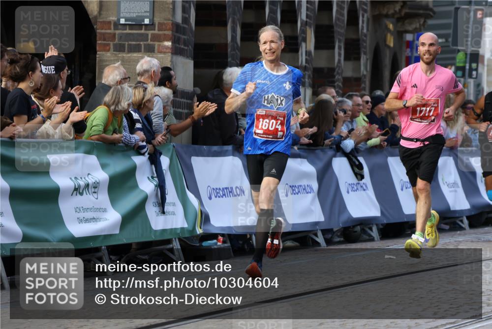 13.09.2026 - 21. swb-Marathon Bremen Strokosch-Dieckow http://msf.ph/oto/10304604 13.09.2026 12:58:38 Ziel 1379, 1472, 1604, 1717, 2073, 1576, 3624, 6929, 8065 meine-sportfotos.de