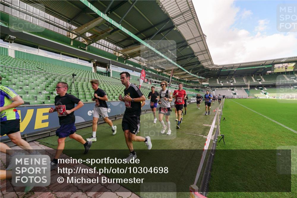 13.09.2026 - 21. swb-Marathon Bremen Michael Burmester http://msf.ph/oto/10304698 13.09.2026 12:53:40 Laufen im Stadion 102, 107, 145, 161, 189, 313, 376, 385, 461, 472, 481, 541, 560, 615, 616, 666, 675, 683, 696, 740, 755, 792, 816, 827, 982, 985, 987, 1033, 1056, 1076, 1207, 1252, 1297, 1419, 1433, 1445, 1468, 1528, 1542, 1551, 1631, 1646, 1658, 1664, 1704, 1707, 1814, 2007, 2043, 2055, 2203, 2280, 2350, 2362, 2401, 2422, 2454, 2480, 2498, 2499, 2623, 2701, 2767, 2820, 2824, 2858, 2882, 2913, 2962, 2971, 2997, 3054, 3085, 3149, 3236, 3336, 3357, 3362, 3413, 3448, 4283, 4605, 4651 meine-sportfotos.de