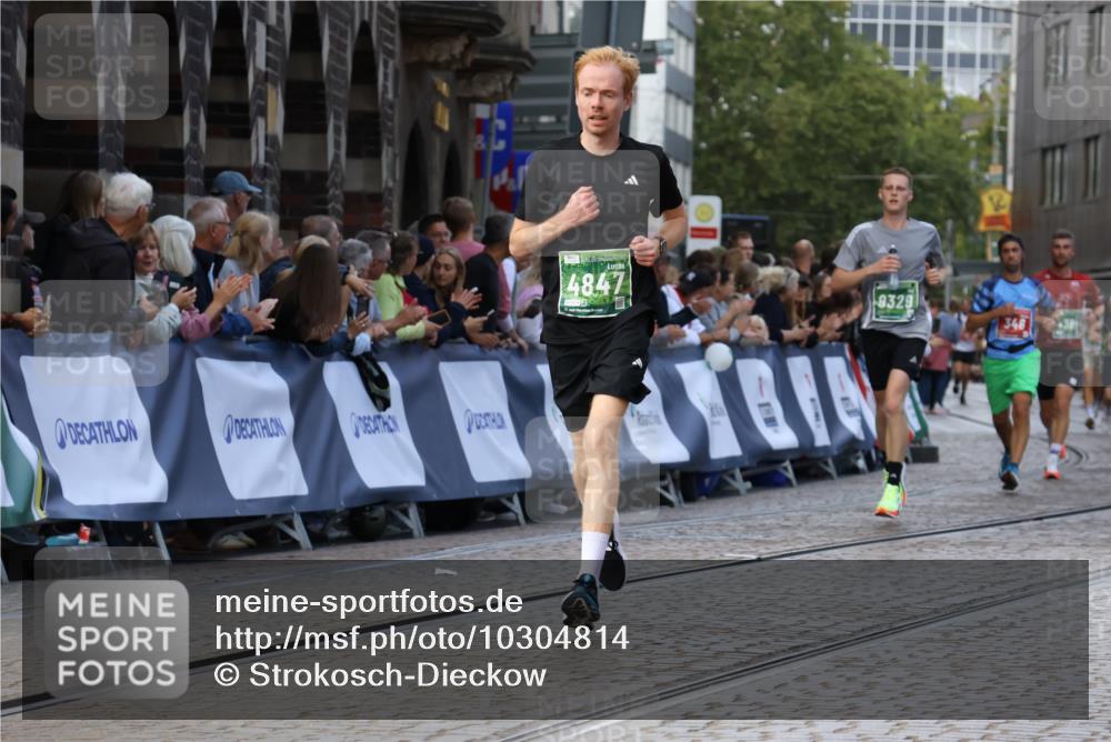13.09.2026 - 21. swb-Marathon Bremen Strokosch-Dieckow http://msf.ph/oto/10304814 13.09.2026 12:58:53 Ziel 346, 2049, 5672, 6198, 8311, 8394, 1118, 3688, 4399, 4847, 8994, 9120, 9329 meine-sportfotos.de