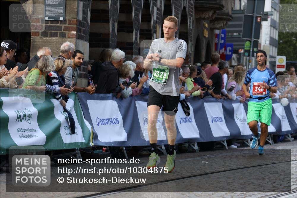 13.09.2026 - 21. swb-Marathon Bremen Strokosch-Dieckow http://msf.ph/oto/10304875 13.09.2026 12:58:56 Ziel 346, 2049, 5672, 6198, 8311, 8394, 1118, 1508, 3584, 3688, 4399, 6991, 8994, 9120, 9329 meine-sportfotos.de