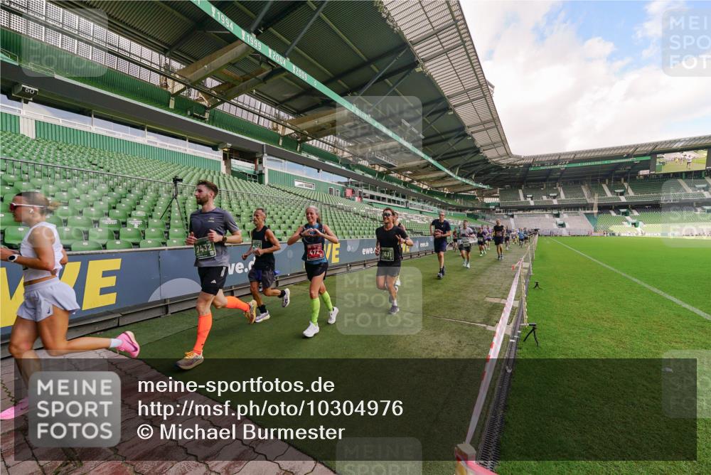 13.09.2026 - 21. swb-Marathon Bremen Michael Burmester http://msf.ph/oto/10304976 13.09.2026 12:54:40 Laufen im Stadion 145, 161, 189, 201, 205, 313, 376, 385, 388, 461, 472, 481, 495, 541, 560, 615, 616, 666, 675, 696, 740, 816, 827, 982, 1053, 1076, 1197, 1207, 1390, 1419, 1433, 1445, 1468, 1551, 1599, 1631, 1658, 1664, 1707, 1814, 2055, 2125, 2234, 2251, 2280, 2362, 2383, 2390, 2401, 2422, 2454, 2474, 2499, 2623, 2701, 2733, 2801, 2824, 2870, 2882, 2913, 2922, 2962, 2971, 2997, 3012, 3054, 3134, 3175, 3206, 3241, 3246, 3346, 3356, 3357, 3413, 3706, 3716, 3836, 4137, 6106 meine-sportfotos.de