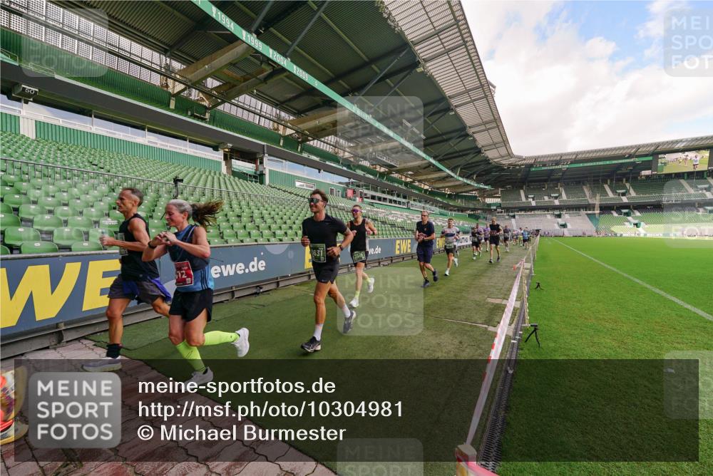 13.09.2026 - 21. swb-Marathon Bremen Michael Burmester http://msf.ph/oto/10304981 13.09.2026 12:54:41 Laufen im Stadion 145, 161, 189, 201, 205, 313, 376, 385, 388, 461, 472, 481, 495, 541, 560, 615, 616, 666, 675, 696, 740, 816, 827, 982, 1053, 1076, 1197, 1207, 1390, 1419, 1433, 1445, 1468, 1551, 1599, 1631, 1658, 1664, 1707, 1814, 2055, 2125, 2234, 2251, 2280, 2319, 2362, 2383, 2390, 2401, 2422, 2454, 2474, 2499, 2623, 2701, 2733, 2801, 2824, 2870, 2882, 2913, 2922, 2962, 2971, 2997, 3012, 3054, 3134, 3175, 3206, 3241, 3246, 3346, 3356, 3357, 3413, 3706, 3716, 3836, 4137, 6106 meine-sportfotos.de