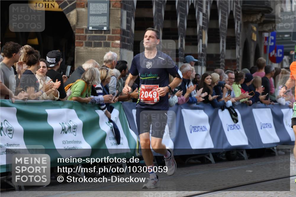 13.09.2026 - 21. swb-Marathon Bremen Strokosch-Dieckow http://msf.ph/oto/10305059 13.09.2026 12:59:04 Ziel 346, 1576, 2049, 3624, 5672, 6929, 8065, 658, 1508, 1751, 1993, 2651, 3584, 3688, 4096, 6991, 8383, 9533 meine-sportfotos.de
