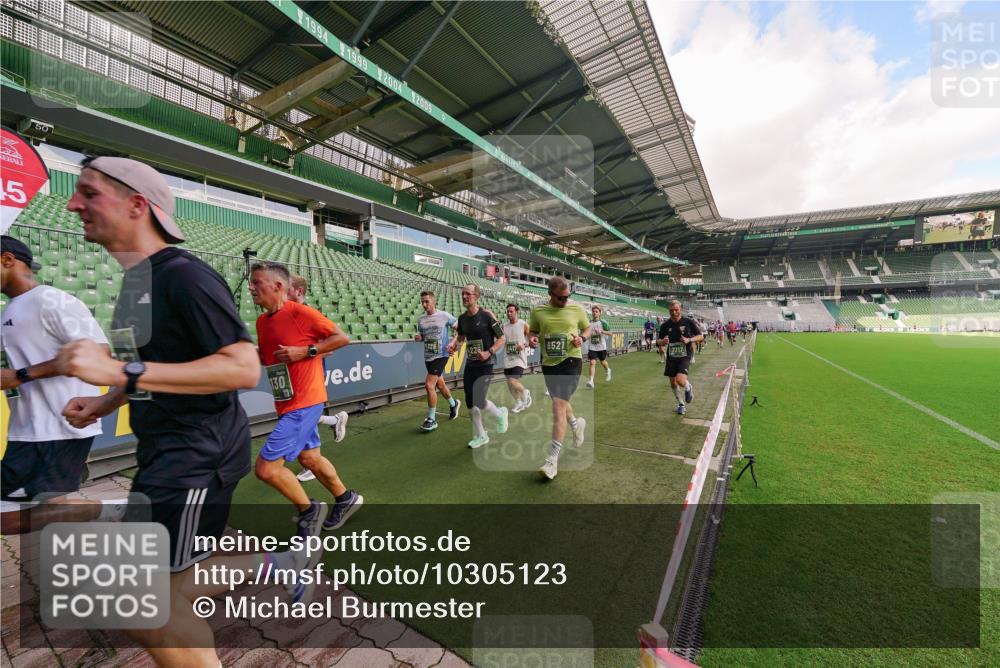 13.09.2026 - 21. swb-Marathon Bremen Michael Burmester http://msf.ph/oto/10305123 13.09.2026 12:55:08 Laufen im Stadion 161, 189, 201, 205, 385, 388, 411, 461, 472, 481, 495, 655, 666, 675, 816, 827, 854, 913, 1053, 1058, 1076, 1197, 1390, 1419, 1468, 1537, 1551, 1599, 1631, 1645, 1658, 2055, 2122, 2125, 2234, 2251, 2319, 2383, 2390, 2474, 2499, 2604, 2623, 2701, 2733, 2801, 2824, 2870, 2882, 2913, 2922, 2962, 2971, 3012, 3054, 3057, 3134, 3175, 3192, 3206, 3241, 3246, 3346, 3356, 3357, 3413, 3706, 3716, 3836, 4135, 4137, 4413, 4733, 5277, 5430, 5530, 6106, 107, 2498 meine-sportfotos.de