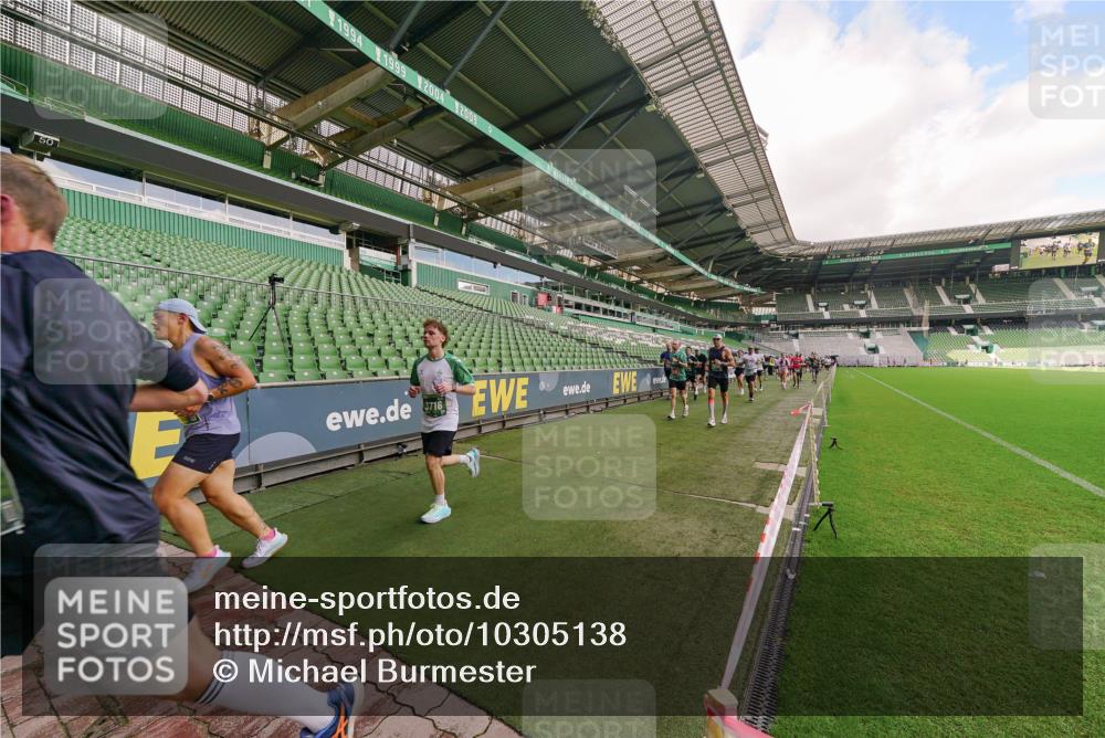 13.09.2026 - 21. swb-Marathon Bremen Michael Burmester http://msf.ph/oto/10305138 13.09.2026 12:55:10 Laufen im Stadion 161, 189, 201, 205, 385, 388, 411, 461, 472, 481, 495, 655, 666, 675, 816, 827, 854, 913, 1053, 1058, 1076, 1197, 1390, 1419, 1468, 1537, 1551, 1599, 1631, 1645, 1658, 2055, 2122, 2125, 2234, 2251, 2260, 2319, 2383, 2390, 2474, 2499, 2604, 2623, 2701, 2733, 2801, 2824, 2870, 2882, 2913, 2922, 2962, 2971, 3012, 3054, 3057, 3134, 3175, 3192, 3206, 3241, 3246, 3346, 3356, 3357, 3413, 3706, 3716, 3836, 4135, 4137, 4413, 4733, 5277, 5430, 5530, 6106, 107, 2498 meine-sportfotos.de
