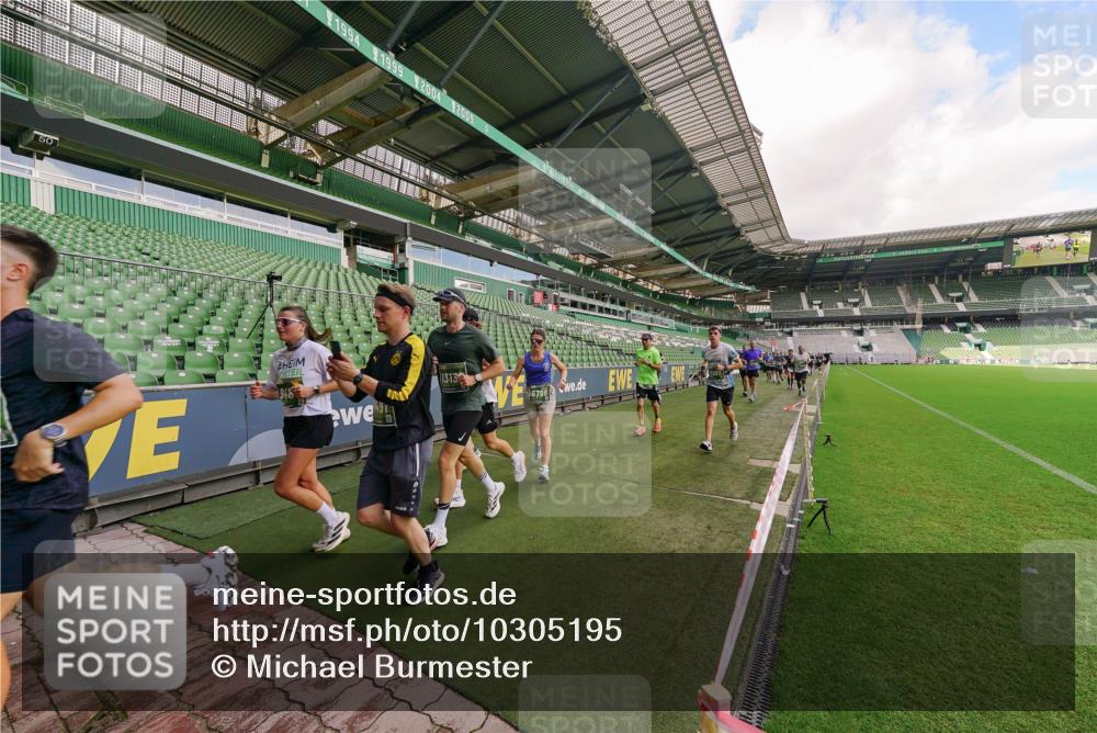 13.09.2026 - 21. swb-Marathon Bremen Michael Burmester http://msf.ph/oto/10305195 13.09.2026 12:55:20 Laufen im Stadion 161, 189, 201, 205, 307, 385, 388, 411, 461, 465, 481, 495, 655, 666, 816, 827, 854, 913, 1053, 1058, 1076, 1197, 1390, 1419, 1537, 1551, 1599, 1631, 1645, 1658, 1750, 2122, 2125, 2234, 2251, 2260, 2319, 2383, 2390, 2474, 2499, 2604, 2701, 2733, 2801, 2824, 2870, 2882, 2913, 2922, 2962, 2971, 3012, 3054, 3057, 3134, 3175, 3192, 3206, 3241, 3246, 3346, 3356, 3357, 3411, 3508, 3706, 3716, 3836, 4135, 4137, 4171, 4413, 4455, 4479, 4733, 5277, 5430, 5530, 6106, 107, 2498 meine-sportfotos.de