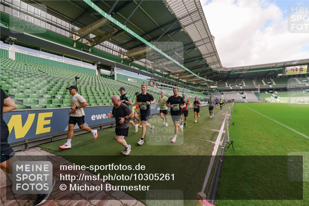 13.09.2026 - 21. swb-Marathon Bremen Michael Burmester http://msf.ph/oto/10305261 13.09.2026 12:55:33 Laufen im Stadion 161, 189, 201, 205, 307, 385, 388, 411, 461, 465, 481, 495, 655, 666, 854, 913, 926, 1053, 1058, 1197, 1390, 1537, 1599, 1631, 1645, 1658, 1750, 2122, 2125, 2234, 2251, 2260, 2319, 2383, 2390, 2474, 2535, 2604, 2733, 2801, 2824, 2870, 2922, 2948, 2962, 3012, 3054, 3057, 3119, 3134, 3175, 3192, 3202, 3206, 3241, 3246, 3290, 3346, 3348, 3356, 3357, 3411, 3508, 3706, 3716, 3836, 4135, 4137, 4171, 4413, 4455, 4479, 4733, 5277, 5430, 5530, 6106, 107, 2498 meine-sportfotos.de