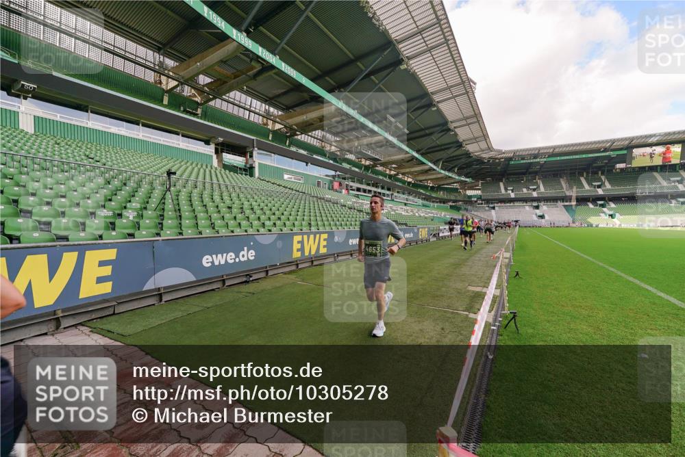 13.09.2026 - 21. swb-Marathon Bremen Michael Burmester http://msf.ph/oto/10305278 13.09.2026 12:55:35 Laufen im Stadion 161, 189, 201, 205, 307, 385, 388, 411, 461, 465, 481, 495, 655, 666, 854, 913, 926, 948, 1053, 1058, 1197, 1390, 1537, 1599, 1631, 1645, 1658, 1750, 2001, 2122, 2125, 2234, 2251, 2260, 2319, 2383, 2390, 2474, 2535, 2604, 2733, 2801, 2824, 2870, 2922, 2948, 2962, 3012, 3054, 3057, 3119, 3134, 3175, 3192, 3202, 3206, 3241, 3246, 3290, 3346, 3348, 3356, 3357, 3411, 3508, 3706, 3716, 3836, 4135, 4137, 4171, 4413, 4455, 4479, 4733, 5277, 5430, 5530, 6106, 107, 2498 meine-sportfotos.de