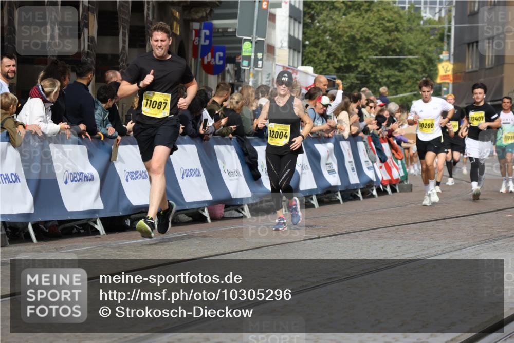 13.09.2026 - 21. swb-Marathon Bremen Strokosch-Dieckow http://msf.ph/oto/10305296 13.09.2026 10:51:03 Ziel 10267, 10764, 11076, 11170, 11220, 11276, 11664, 11753, 11774, 11961, 12052, 12070, 12179, 12309, 12488, 12560, 13544, 10471, 10515, 10808, 10887, 11503, 11537, 11801, 11973, 12051, 12133, 12552 meine-sportfotos.de