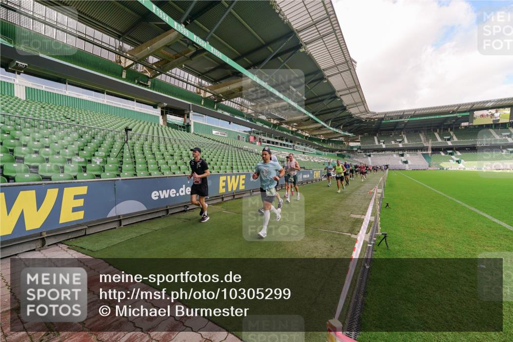 13.09.2026 - 21. swb-Marathon Bremen Michael Burmester http://msf.ph/oto/10305299 13.09.2026 12:55:43 Laufen im Stadion 161, 201, 205, 307, 388, 411, 461, 465, 495, 655, 854, 876, 913, 926, 948, 1053, 1058, 1197, 1390, 1537, 1599, 1645, 1750, 1972, 2001, 2040, 2122, 2125, 2234, 2251, 2260, 2319, 2383, 2390, 2474, 2535, 2604, 2733, 2801, 2812, 2870, 2922, 2948, 2962, 3012, 3057, 3119, 3134, 3175, 3192, 3202, 3206, 3241, 3246, 3290, 3346, 3348, 3356, 3357, 3411, 3508, 3706, 3716, 3836, 4135, 4137, 4171, 4413, 4455, 4479, 4733, 5277, 5430, 5530, 6106, 107, 2498 meine-sportfotos.de