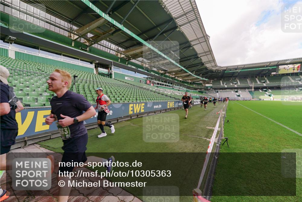 13.09.2026 - 21. swb-Marathon Bremen Michael Burmester http://msf.ph/oto/10305363 13.09.2026 12:55:51 Laufen im Stadion 161, 201, 205, 307, 388, 411, 431, 465, 495, 655, 854, 876, 913, 926, 948, 1053, 1058, 1130, 1197, 1390, 1537, 1599, 1645, 1750, 1972, 2001, 2040, 2122, 2125, 2234, 2251, 2260, 2319, 2383, 2390, 2473, 2474, 2535, 2604, 2733, 2801, 2812, 2870, 2922, 2948, 3012, 3057, 3119, 3134, 3175, 3192, 3202, 3206, 3241, 3246, 3290, 3346, 3348, 3356, 3411, 3508, 3706, 3716, 3836, 4135, 4137, 4171, 4413, 4455, 4479, 4733, 5277, 5430, 5530, 6106, 107, 2498 meine-sportfotos.de