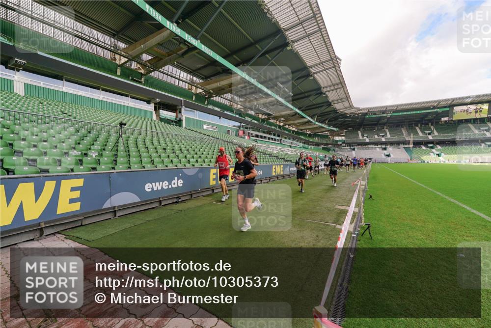 13.09.2026 - 21. swb-Marathon Bremen Michael Burmester http://msf.ph/oto/10305373 13.09.2026 12:55:55 Laufen im Stadion 201, 205, 307, 388, 411, 431, 465, 495, 655, 854, 876, 913, 926, 948, 1053, 1058, 1130, 1197, 1390, 1537, 1599, 1645, 1750, 1972, 2001, 2040, 2122, 2125, 2234, 2251, 2260, 2319, 2383, 2390, 2473, 2474, 2535, 2604, 2733, 2801, 2812, 2870, 2922, 2948, 3012, 3057, 3119, 3134, 3175, 3192, 3202, 3206, 3241, 3246, 3290, 3346, 3348, 3356, 3411, 3508, 3706, 3716, 3836, 4135, 4137, 4171, 4413, 4455, 4479, 4733, 5277, 5430, 5530, 6106, 107, 2498 meine-sportfotos.de