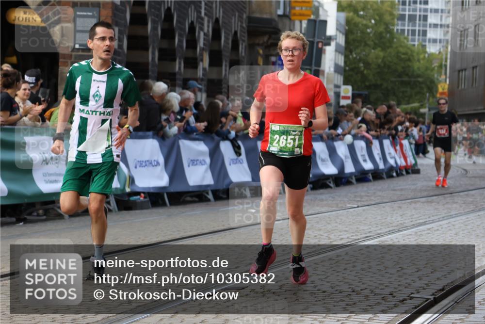 13.09.2026 - 21. swb-Marathon Bremen Strokosch-Dieckow http://msf.ph/oto/10305382 13.09.2026 12:59:19 Ziel 1118, 1576, 3624, 3688, 4399, 4847, 8065, 8994, 9120, 9329, 466, 862, 1248, 1800, 3251 meine-sportfotos.de