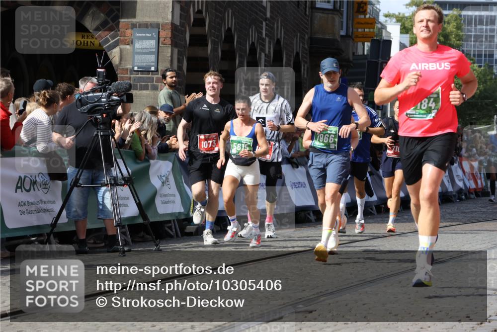 13.09.2026 - 21. swb-Marathon Bremen Strokosch-Dieckow http://msf.ph/oto/10305406 13.09.2026 13:30:10 Ziel 109, 124, 454, 716, 1073, 1173, 1205, 1759, 1780, 1848, 1861, 2289, 3320, 3618, 3667, 3908, 4115, 4524, 4575, 5631, 6006, 6127, 6725, 7079, 7093, 7884, 8267, 8470, 8481, 8612, 8771, 8899, 9049, 9534, 9747, 9770, 10013, 881, 1909, 1938, 2265, 2364, 2900, 4763, 5615, 7184, 7821, 7966, 8090, 8105, 8169, 8314, 8441, 8494, 9015, 9412, 9529 meine-sportfotos.de