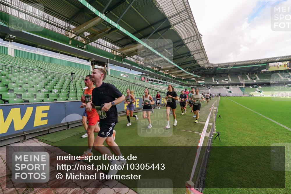 13.09.2026 - 21. swb-Marathon Bremen Michael Burmester http://msf.ph/oto/10305443 13.09.2026 12:56:06 Laufen im Stadion 201, 205, 307, 388, 411, 431, 465, 495, 655, 769, 854, 876, 913, 926, 948, 1058, 1130, 1197, 1390, 1537, 1599, 1601, 1645, 1750, 1972, 2001, 2040, 2122, 2125, 2234, 2251, 2260, 2319, 2383, 2390, 2473, 2474, 2535, 2604, 2634, 2671, 2733, 2761, 2812, 2922, 2948, 3057, 3119, 3134, 3175, 3192, 3202, 3241, 3246, 3290, 3346, 3348, 3356, 3411, 3458, 3508, 3706, 3716, 3813, 3836, 4135, 4137, 4171, 4413, 4455, 4479, 4733, 5277, 5430, 5530, 6106, 107, 2498 meine-sportfotos.de