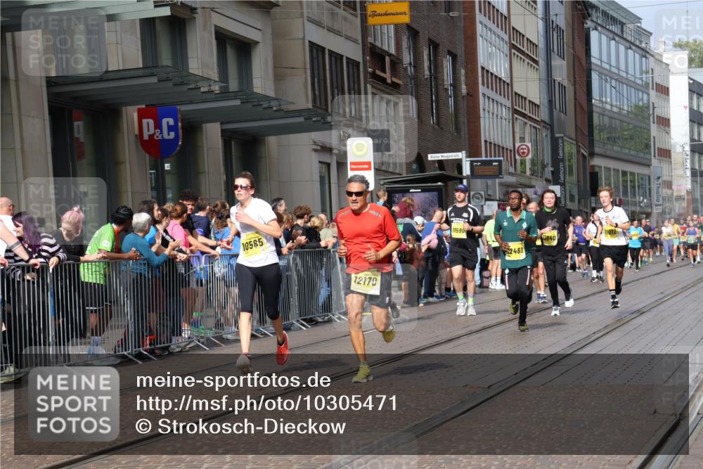 13.09.2026 - 21. swb-Marathon Bremen Strokosch-Dieckow http://msf.ph/oto/10305471 13.09.2026 10:53:07 Ziel 10222, 10448, 10479, 10585, 10626, 10757, 10780, 10821, 10845, 10886, 11012, 11168, 11242, 11379, 11446, 11590, 11800, 12040, 12056, 12119, 12170, 12275, 12308, 12461, 10284, 10304, 10714, 10734, 10827, 10863, 11012, 11038, 11238, 11282, 11386, 11575, 11766, 12019, 12170, 12369, 12398 meine-sportfotos.de