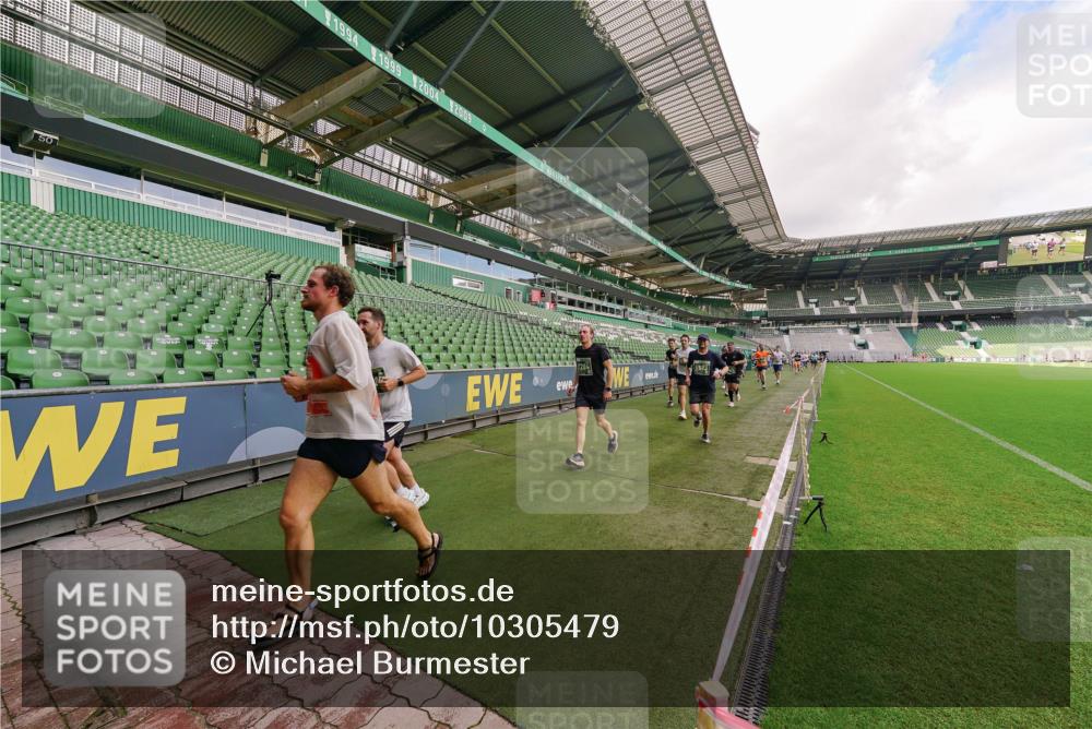 13.09.2026 - 21. swb-Marathon Bremen Michael Burmester http://msf.ph/oto/10305479 13.09.2026 12:56:12 Laufen im Stadion 205, 307, 388, 411, 431, 465, 495, 655, 769, 854, 857, 876, 913, 926, 948, 1058, 1130, 1197, 1390, 1537, 1599, 1601, 1645, 1750, 1972, 2001, 2040, 2122, 2125, 2234, 2251, 2260, 2319, 2383, 2473, 2474, 2535, 2604, 2634, 2640, 2671, 2761, 2812, 2922, 2948, 3057, 3119, 3134, 3175, 3192, 3202, 3246, 3290, 3346, 3348, 3411, 3458, 3508, 3706, 3716, 3813, 3836, 4135, 4137, 4171, 4413, 4455, 4479, 4733, 5277, 5430, 5530, 6106, 107, 2498 meine-sportfotos.de