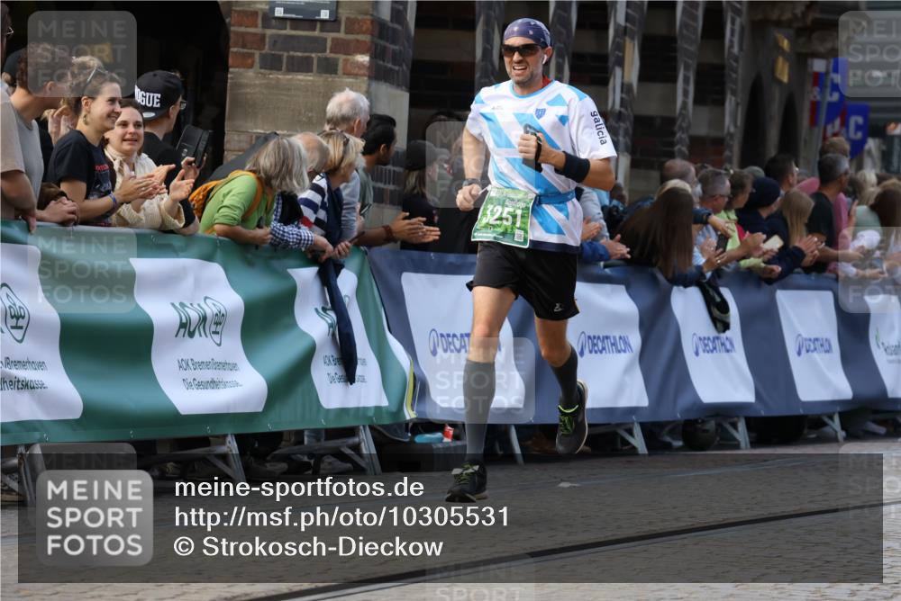 13.09.2026 - 21. swb-Marathon Bremen Strokosch-Dieckow http://msf.ph/oto/10305531 13.09.2026 12:59:28 Ziel 658, 1118, 1508, 1751, 1993, 3584, 3688, 4399, 6991, 8383, 8994, 9120, 9329, 126, 277, 466, 862, 1852, 3251, 4964, 5316, 5828, 6557 meine-sportfotos.de