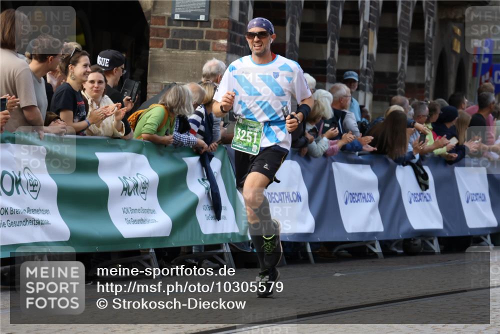 13.09.2026 - 21. swb-Marathon Bremen Strokosch-Dieckow http://msf.ph/oto/10305579 13.09.2026 12:59:28 Ziel 658, 1118, 1508, 1751, 1993, 3584, 3688, 4399, 6991, 8383, 8994, 9120, 9329, 126, 277, 466, 862, 1852, 3251, 4964, 5316, 5828, 6557 meine-sportfotos.de