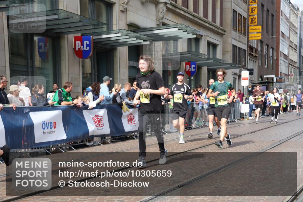 13.09.2026 - 21. swb-Marathon Bremen Strokosch-Dieckow http://msf.ph/oto/10305659 13.09.2026 10:53:14 Ziel 10141, 10174, 10222, 10227, 10478, 10479, 10626, 10757, 10780, 10821, 10838, 10845, 10886, 10905, 11168, 11242, 11379, 11446, 11502, 11590, 11800, 12056, 12119, 12308, 12331, 12341, 13597, 10284, 10304, 10448, 10585, 10714, 10863, 11012, 11238, 11282, 11386, 11575, 11766, 12040, 12170, 12275, 12369, 12398, 12461 meine-sportfotos.de