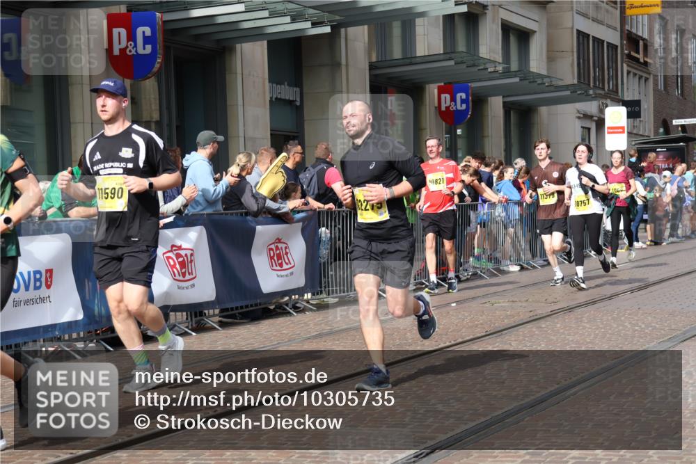 13.09.2026 - 21. swb-Marathon Bremen Strokosch-Dieckow http://msf.ph/oto/10305735 13.09.2026 10:53:16 Ziel 10141, 10174, 10222, 10227, 10478, 10479, 10626, 10757, 10780, 10821, 10838, 10845, 10886, 10905, 11168, 11242, 11379, 11446, 11502, 11590, 11800, 11950, 12056, 12119, 12308, 12331, 12341, 13597, 10284, 10448, 10585, 10714, 10780, 10863, 11012, 11238, 11282, 11386, 11575, 11766, 12040, 12170, 12275, 12369, 12398, 12461 meine-sportfotos.de