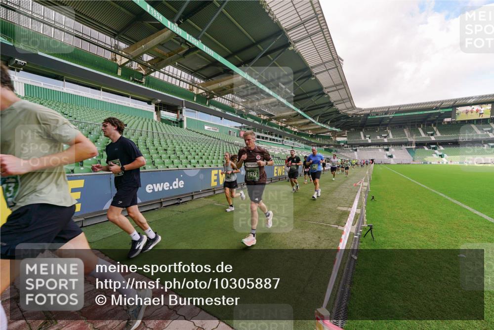 13.09.2026 - 21. swb-Marathon Bremen Michael Burmester http://msf.ph/oto/10305887 13.09.2026 12:57:19 Laufen im Stadion 307, 334, 431, 465, 769, 776, 789, 790, 857, 876, 909, 926, 948, 1010, 1130, 1191, 1199, 1254, 1535, 1601, 1750, 1752, 1809, 1881, 1900, 1972, 2001, 2040, 2046, 2051, 2075, 2260, 2324, 2371, 2397, 2402, 2423, 2473, 2493, 2535, 2634, 2640, 2671, 2761, 2812, 2903, 2904, 2948, 3051, 3078, 3119, 3138, 3182, 3186, 3202, 3290, 3319, 3348, 3411, 3450, 3458, 3508, 3514, 3634, 3655, 3685, 3690, 3695, 3760, 3813, 3866, 3939, 4101, 4171, 4316, 4319, 4455, 4479 meine-sportfotos.de