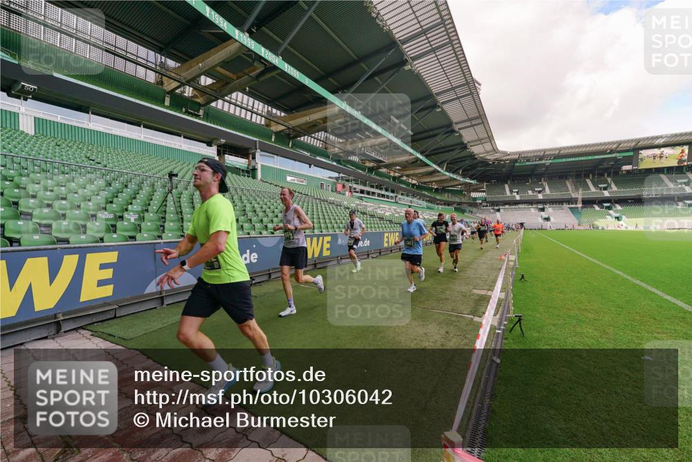13.09.2026 - 21. swb-Marathon Bremen Michael Burmester http://msf.ph/oto/10306042 13.09.2026 12:57:45 Laufen im Stadion 141, 148, 334, 431, 511, 672, 769, 776, 789, 790, 857, 876, 909, 948, 1010, 1119, 1130, 1191, 1199, 1254, 1281, 1535, 1601, 1642, 1647, 1752, 1809, 1881, 1900, 1931, 1933, 1972, 2001, 2040, 2046, 2051, 2075, 2324, 2343, 2371, 2397, 2402, 2423, 2425, 2473, 2493, 2634, 2640, 2671, 2761, 2771, 2812, 2903, 2904, 3051, 3078, 3138, 3148, 3182, 3186, 3319, 3338, 3450, 3458, 3514, 3534, 3560, 3634, 3655, 3685, 3690, 3695, 3760, 3813, 3866, 3933, 3939, 4101, 4316, 4319 meine-sportfotos.de