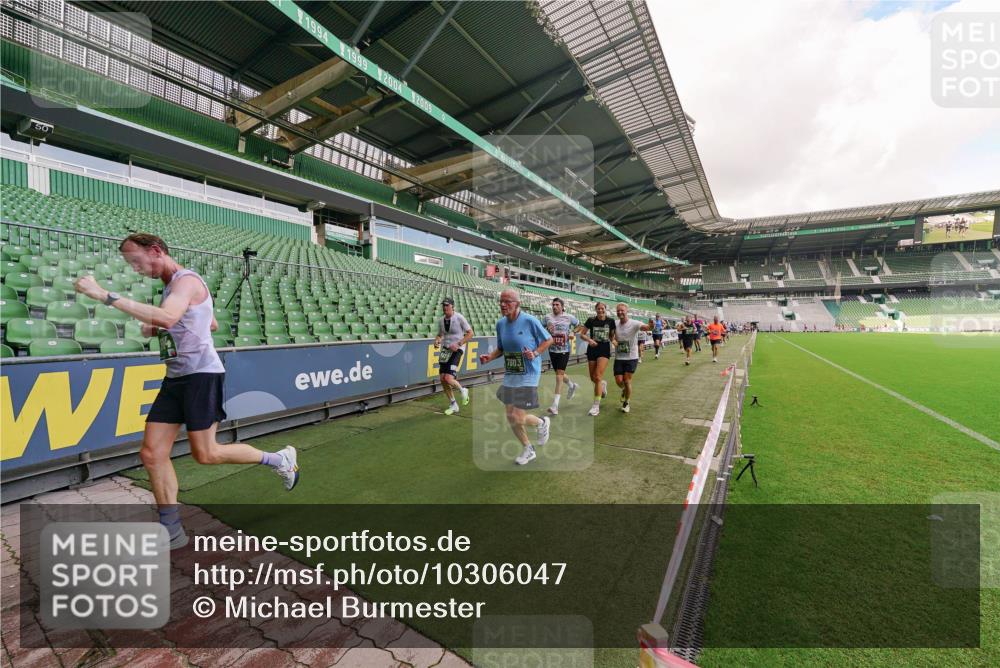 13.09.2026 - 21. swb-Marathon Bremen Michael Burmester http://msf.ph/oto/10306047 13.09.2026 12:57:46 Laufen im Stadion 141, 148, 334, 431, 511, 672, 769, 776, 789, 790, 857, 876, 909, 948, 1010, 1119, 1130, 1191, 1199, 1254, 1281, 1535, 1601, 1642, 1647, 1752, 1809, 1881, 1900, 1931, 1933, 1972, 2001, 2040, 2046, 2051, 2075, 2324, 2343, 2371, 2397, 2402, 2423, 2425, 2473, 2493, 2634, 2640, 2671, 2761, 2771, 2812, 2903, 2904, 3051, 3078, 3138, 3148, 3182, 3186, 3319, 3338, 3450, 3458, 3514, 3534, 3560, 3634, 3655, 3685, 3690, 3695, 3760, 3813, 3866, 3933, 3939, 4101, 4316, 4319 meine-sportfotos.de