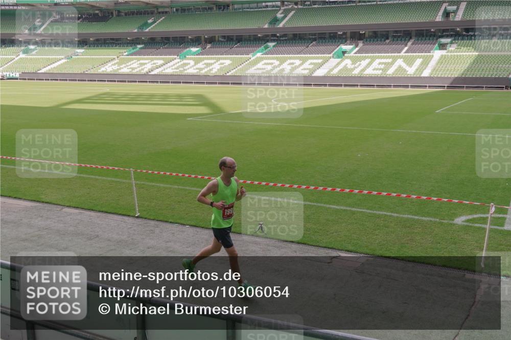13.09.2026 - 21. swb-Marathon Bremen Michael Burmester http://msf.ph/oto/10306054 13.09.2026 12:15:00 Laufen im Stadion 245, 540, 822, 1028, 1670, 1766, 1997, 614, 1046, 1651, 1671, 2054 meine-sportfotos.de