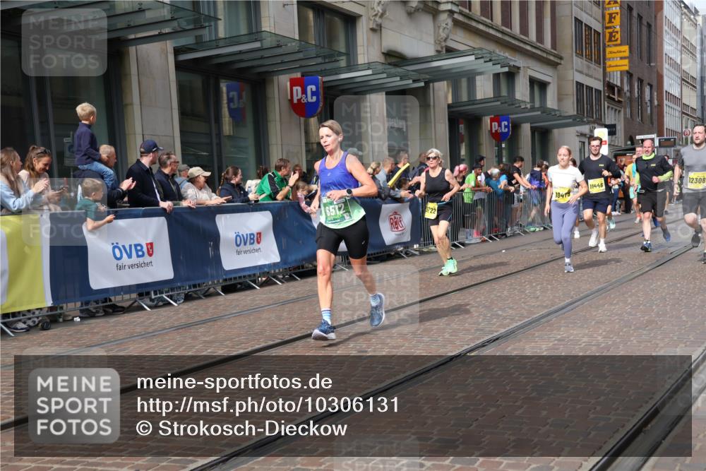 13.09.2026 - 21. swb-Marathon Bremen Strokosch-Dieckow http://msf.ph/oto/10306131 13.09.2026 10:53:27 Ziel 10141, 10174, 10222, 10227, 10255, 10478, 10479, 10579, 10626, 10684, 10685, 10708, 10838, 10845, 10905, 11206, 11242, 11446, 11489, 11502, 11596, 11800, 11950, 12075, 12119, 12244, 12331, 12341, 12405, 12492, 12515, 13597, 10448, 10585, 10757, 10780, 10821, 10886, 11012, 11168, 11379, 11590, 12040, 12056, 12170, 12275, 12308, 12398, 12461 meine-sportfotos.de
