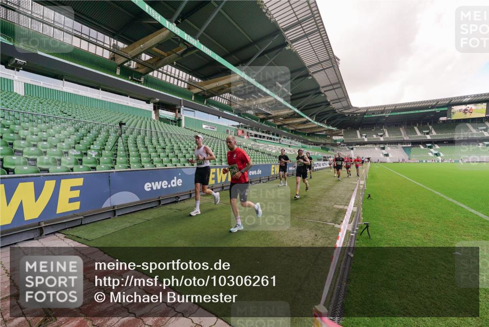 13.09.2026 - 21. swb-Marathon Bremen Michael Burmester http://msf.ph/oto/10306261 13.09.2026 12:58:25 Laufen im Stadion 141, 148, 191, 226, 334, 511, 672, 776, 789, 790, 909, 972, 1010, 1119, 1191, 1199, 1254, 1281, 1535, 1642, 1647, 1752, 1809, 1881, 1900, 1931, 1933, 2046, 2051, 2075, 2210, 2324, 2343, 2367, 2371, 2397, 2402, 2423, 2425, 2493, 2577, 2771, 2807, 2827, 2885, 2903, 2904, 2979, 3021, 3051, 3078, 3098, 3120, 3138, 3148, 3182, 3186, 3233, 3319, 3338, 3435, 3450, 3514, 3516, 3534, 3560, 3634, 3655, 3685, 3690, 3695, 3760, 3866, 3933, 3934, 3939, 4101, 4316, 4319, 205 meine-sportfotos.de