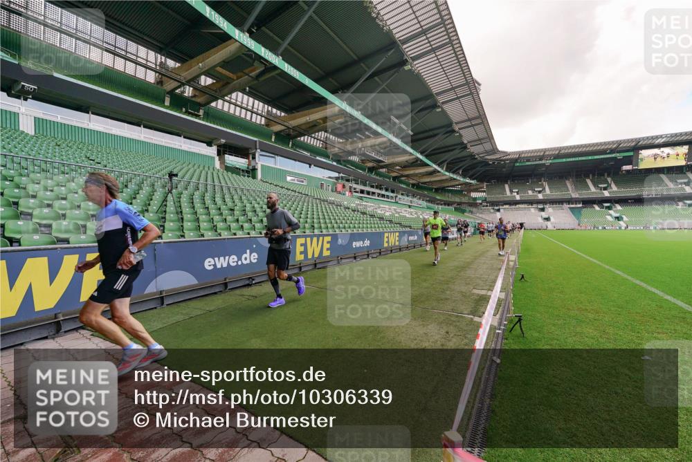 13.09.2026 - 21. swb-Marathon Bremen Michael Burmester http://msf.ph/oto/10306339 13.09.2026 12:58:36 Laufen im Stadion 141, 148, 191, 226, 334, 511, 672, 776, 789, 790, 909, 972, 1010, 1119, 1166, 1191, 1199, 1254, 1281, 1516, 1535, 1642, 1647, 1752, 1809, 1881, 1931, 1933, 2046, 2210, 2324, 2343, 2367, 2371, 2397, 2402, 2423, 2425, 2577, 2771, 2807, 2827, 2885, 2899, 2903, 2904, 2979, 3021, 3051, 3098, 3120, 3138, 3148, 3182, 3186, 3190, 3233, 3319, 3338, 3435, 3516, 3531, 3534, 3560, 3652, 3655, 3685, 3690, 3695, 3866, 3933, 3934, 3939, 4101, 4316, 4319, 205 meine-sportfotos.de