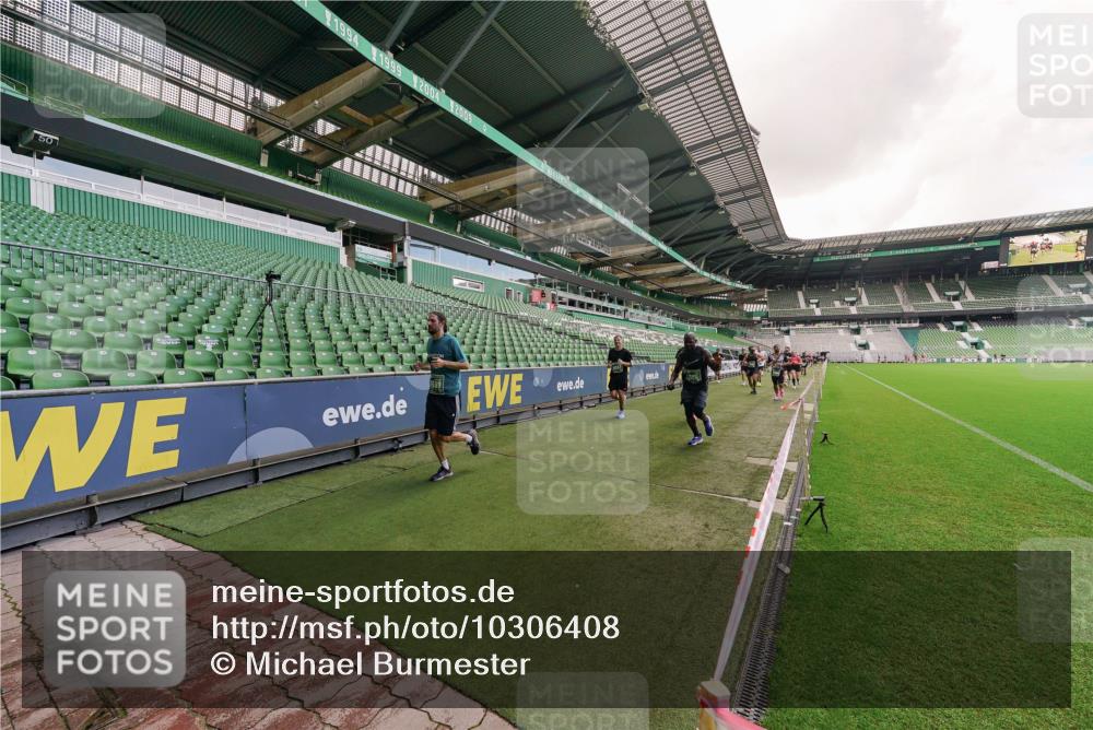 13.09.2026 - 21. swb-Marathon Bremen Michael Burmester http://msf.ph/oto/10306408 13.09.2026 12:58:50 Laufen im Stadion 141, 148, 191, 226, 232, 334, 511, 672, 745, 789, 790, 909, 972, 1010, 1080, 1119, 1166, 1191, 1199, 1281, 1516, 1535, 1642, 1647, 1752, 1881, 1931, 1933, 2046, 2210, 2289, 2324, 2343, 2367, 2371, 2397, 2423, 2425, 2577, 2771, 2806, 2807, 2827, 2885, 2899, 2903, 2953, 2961, 2979, 3015, 3021, 3051, 3098, 3120, 3124, 3138, 3148, 3182, 3186, 3190, 3233, 3319, 3338, 3435, 3516, 3531, 3534, 3560, 3652, 3655, 3685, 3690, 3695, 3866, 3933, 3934, 205 meine-sportfotos.de