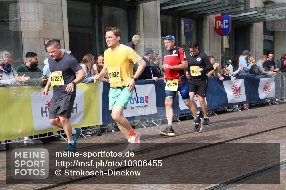 13.09.2026 - 21. swb-Marathon Bremen Strokosch-Dieckow http://msf.ph/oto/10306455 13.09.2026 10:53:35 Ziel 10141, 10174, 10227, 10255, 10478, 10579, 10684, 10685, 10708, 10822, 10838, 10905, 10947, 11010, 11206, 11489, 11502, 11596, 11950, 12075, 12244, 12331, 12341, 12356, 12405, 12435, 12492, 12515, 13531, 13597, 10222, 10448, 10479, 10626, 10757, 10780, 10821, 10845, 10886, 11168, 11242, 11379, 11446, 11502, 11590, 11800, 12040, 12056, 12119, 12275, 12308, 12461 meine-sportfotos.de