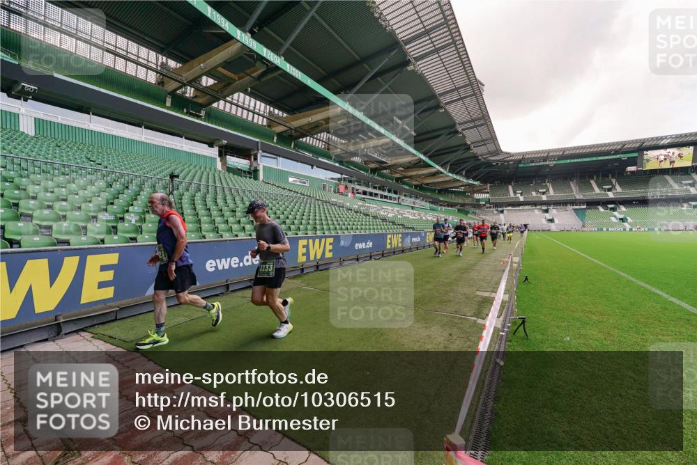 13.09.2026 - 21. swb-Marathon Bremen Michael Burmester http://msf.ph/oto/10306515 13.09.2026 12:59:10 Laufen im Stadion 141, 148, 191, 226, 232, 260, 342, 511, 672, 745, 789, 790, 972, 1080, 1119, 1166, 1191, 1199, 1209, 1281, 1493, 1494, 1516, 1642, 1647, 1752, 1931, 1933, 2046, 2088, 2210, 2289, 2343, 2367, 2397, 2425, 2481, 2517, 2570, 2577, 2771, 2806, 2807, 2827, 2885, 2899, 2914, 2953, 2961, 2979, 3015, 3021, 3098, 3120, 3124, 3138, 3148, 3182, 3186, 3190, 3233, 3273, 3319, 3338, 3435, 3516, 3531, 3534, 3560, 3652, 3655, 3695, 3861, 3930, 3933, 3934, 205 meine-sportfotos.de