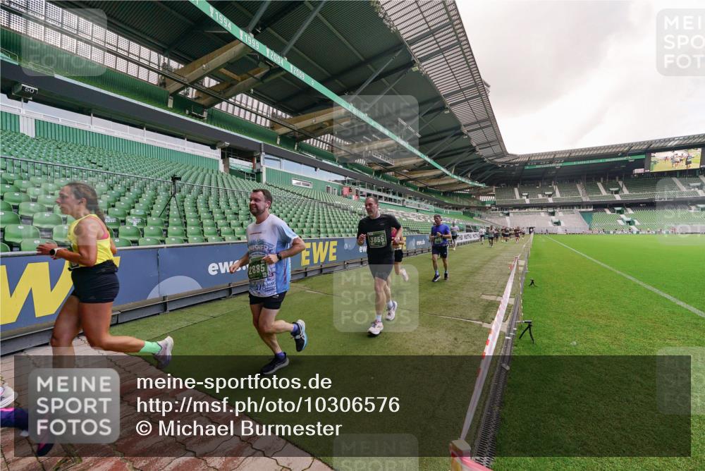 13.09.2026 - 21. swb-Marathon Bremen Michael Burmester http://msf.ph/oto/10306576 13.09.2026 12:59:21 Laufen im Stadion 135, 141, 148, 191, 226, 232, 260, 342, 511, 672, 745, 789, 790, 972, 1080, 1119, 1166, 1191, 1199, 1209, 1281, 1493, 1494, 1516, 1642, 1647, 1931, 1933, 2088, 2210, 2289, 2343, 2367, 2397, 2425, 2481, 2517, 2570, 2577, 2686, 2771, 2806, 2807, 2827, 2885, 2899, 2914, 2953, 2961, 2979, 3015, 3021, 3076, 3098, 3120, 3124, 3138, 3148, 3186, 3190, 3233, 3273, 3338, 3435, 3516, 3531, 3534, 3560, 3652, 3655, 3695, 3855, 3861, 3930, 3933, 3934, 205 meine-sportfotos.de