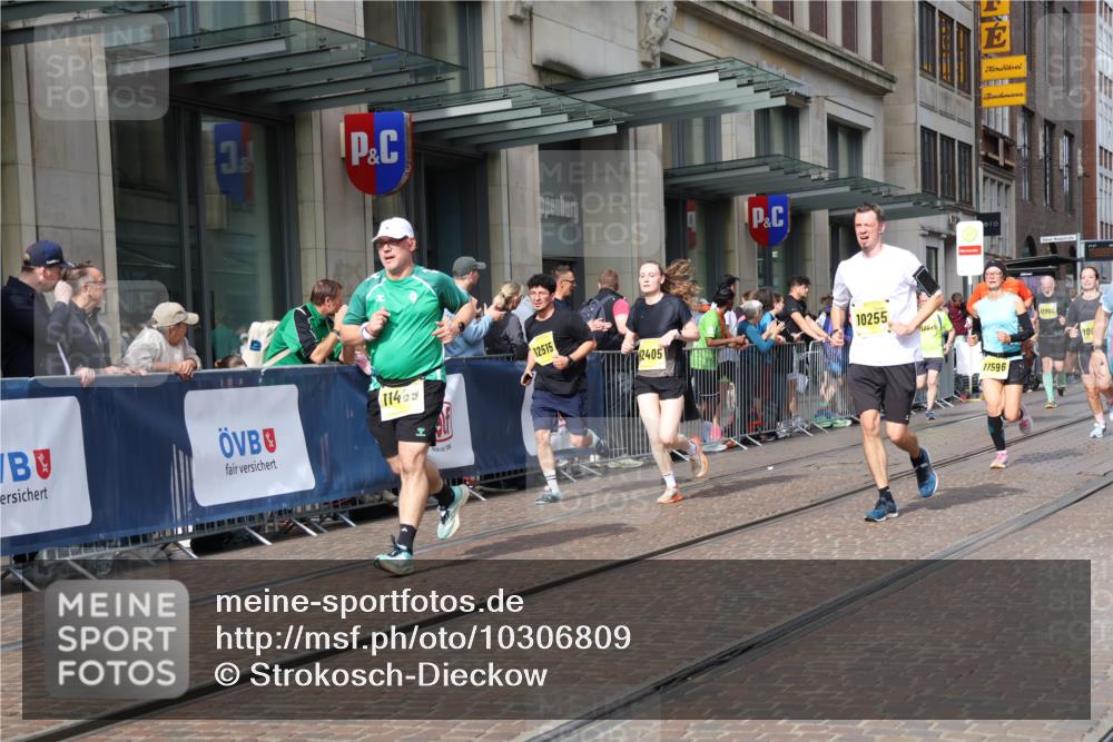 13.09.2026 - 21. swb-Marathon Bremen Strokosch-Dieckow http://msf.ph/oto/10306809 13.09.2026 10:53:43 Ziel 10255, 10579, 10684, 10685, 10708, 10822, 10947, 10996, 11010, 11206, 11290, 11329, 11361, 11489, 11596, 11765, 11998, 12075, 12244, 12356, 12405, 12435, 12492, 12515, 13531, 10141, 10174, 10222, 10227, 10478, 10479, 10626, 10684, 10821, 10838, 10845, 10886, 10905, 11168, 11242, 11379, 11446, 11502, 11590, 11800, 11950, 12056, 12119, 12308, 12331, 12341, 13597 meine-sportfotos.de