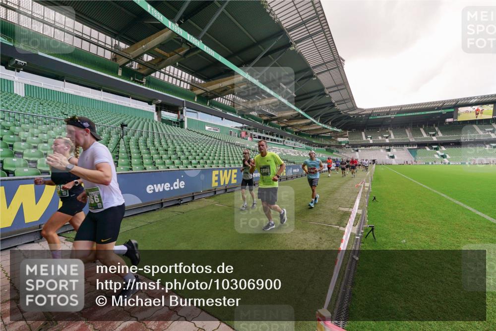 13.09.2026 - 21. swb-Marathon Bremen Michael Burmester http://msf.ph/oto/10306900 13.09.2026 13:00:12 Laufen im Stadion 135, 191, 226, 232, 242, 260, 342, 651, 687, 745, 972, 1080, 1166, 1209, 1368, 1493, 1494, 1516, 1650, 1861, 1935, 1963, 2088, 2210, 2289, 2293, 2306, 2322, 2409, 2427, 2481, 2485, 2490, 2517, 2560, 2570, 2577, 2658, 2686, 2700, 2708, 2781, 2806, 2827, 2885, 2899, 2906, 2914, 2953, 2961, 2967, 2979, 3015, 3021, 3076, 3098, 3105, 3124, 3145, 3168, 3173, 3190, 3233, 3273, 3354, 3385, 3480, 3516, 3524, 3531, 3642, 3652, 3729, 3774, 3855, 3856, 3861, 3930, 3934 meine-sportfotos.de