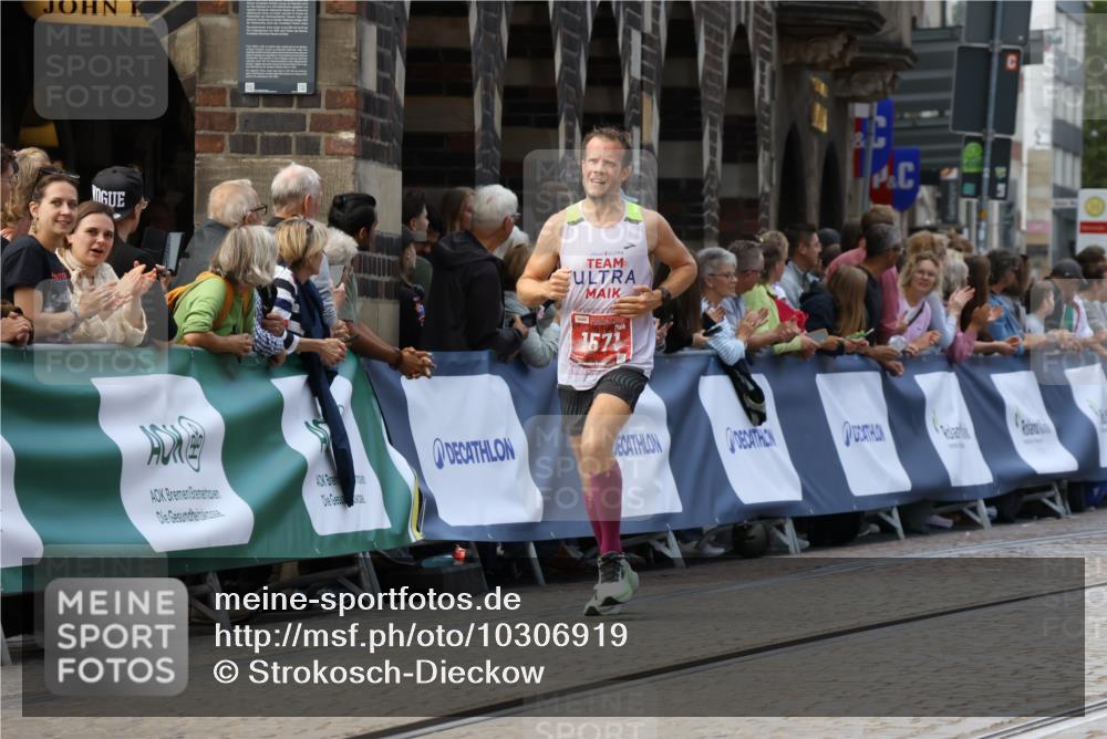 13.09.2026 - 21. swb-Marathon Bremen Strokosch-Dieckow http://msf.ph/oto/10306919 13.09.2026 13:00:32 Ziel 603, 671, 735, 912, 1571, 1758, 1911, 1930, 7015, 7170, 8689, 371, 453, 1136, 2141, 4904 meine-sportfotos.de