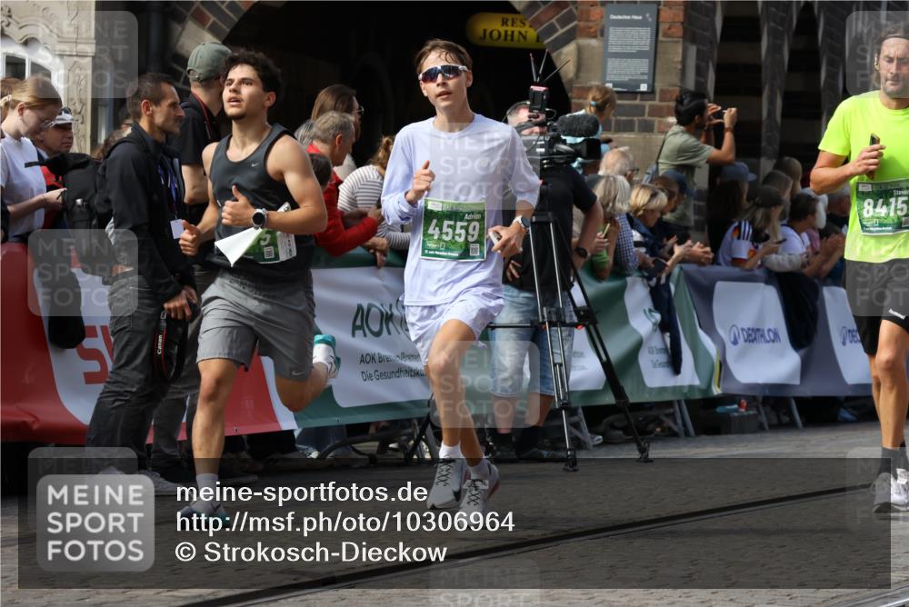 13.09.2026 - 21. swb-Marathon Bremen Strokosch-Dieckow http://msf.ph/oto/10306964 13.09.2026 13:24:16 Ziel 102, 342, 2210, 2288, 2370, 2517, 2967, 3044, 4601, 4671, 5011, 5104, 5116, 5146, 5231, 5397, 5623, 6332, 6648, 6772, 7094, 7105, 7216, 7357, 7475, 7761, 8051, 8052, 8179, 10059, 10115, 13007, 13197, 13219, 1250, 2295, 3994, 4000, 4559, 5572, 5668, 5669, 5929, 5953, 6080, 7156, 7568, 8310, 8415, 8784, 9264, 9573, 9676 meine-sportfotos.de