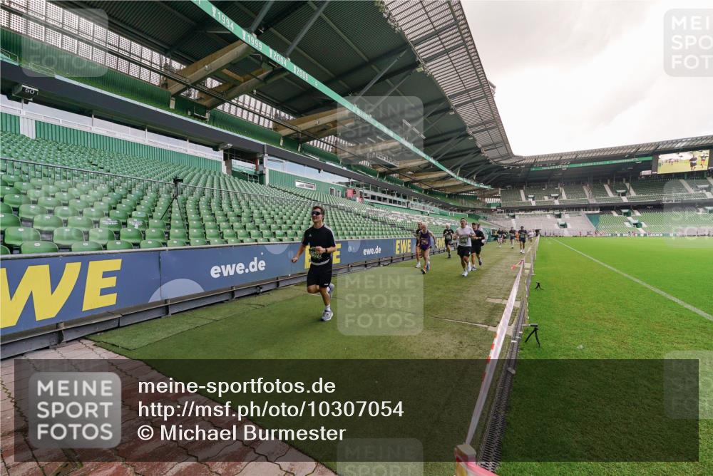 13.09.2026 - 21. swb-Marathon Bremen Michael Burmester http://msf.ph/oto/10307054 13.09.2026 13:00:35 Laufen im Stadion 135, 232, 242, 260, 282, 318, 342, 440, 651, 687, 745, 1080, 1166, 1209, 1368, 1448, 1493, 1494, 1516, 1582, 1650, 1861, 1935, 1963, 2088, 2289, 2293, 2306, 2322, 2370, 2409, 2427, 2481, 2485, 2490, 2491, 2517, 2560, 2561, 2570, 2627, 2658, 2686, 2700, 2708, 2781, 2806, 2899, 2906, 2914, 2953, 2961, 2967, 3015, 3076, 3105, 3124, 3145, 3168, 3173, 3190, 3273, 3354, 3372, 3375, 3385, 3480, 3516, 3524, 3526, 3531, 3642, 3652, 3729, 3774, 3855, 3856, 3861, 3930 meine-sportfotos.de
